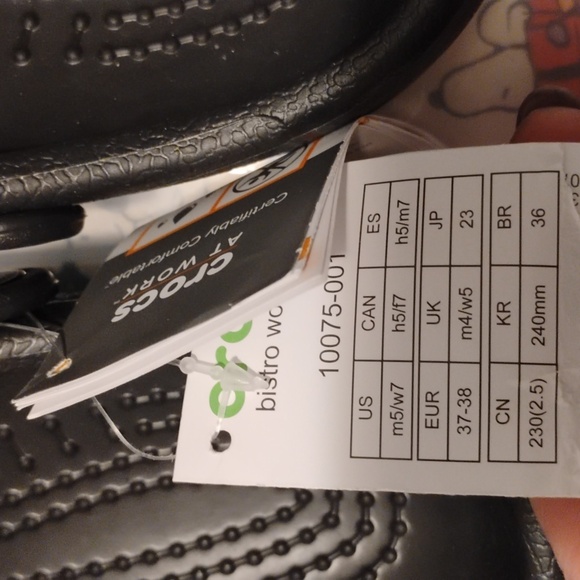 Bistro Crocs for work - Picture 2 of 5